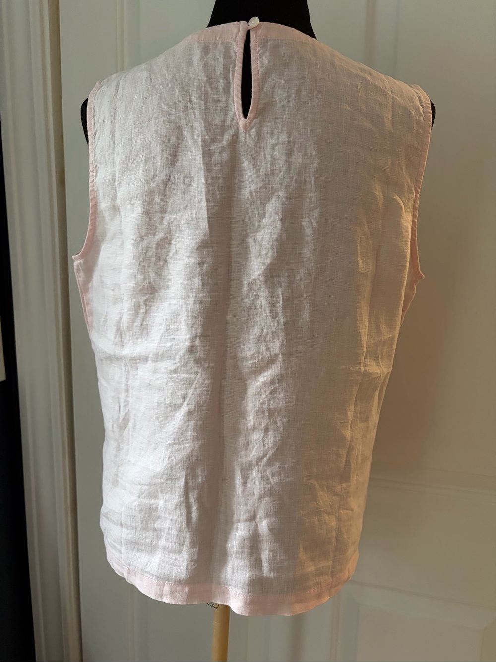 Quince Light Pink Linen Sleeveless Shell - Picture 3 of 5